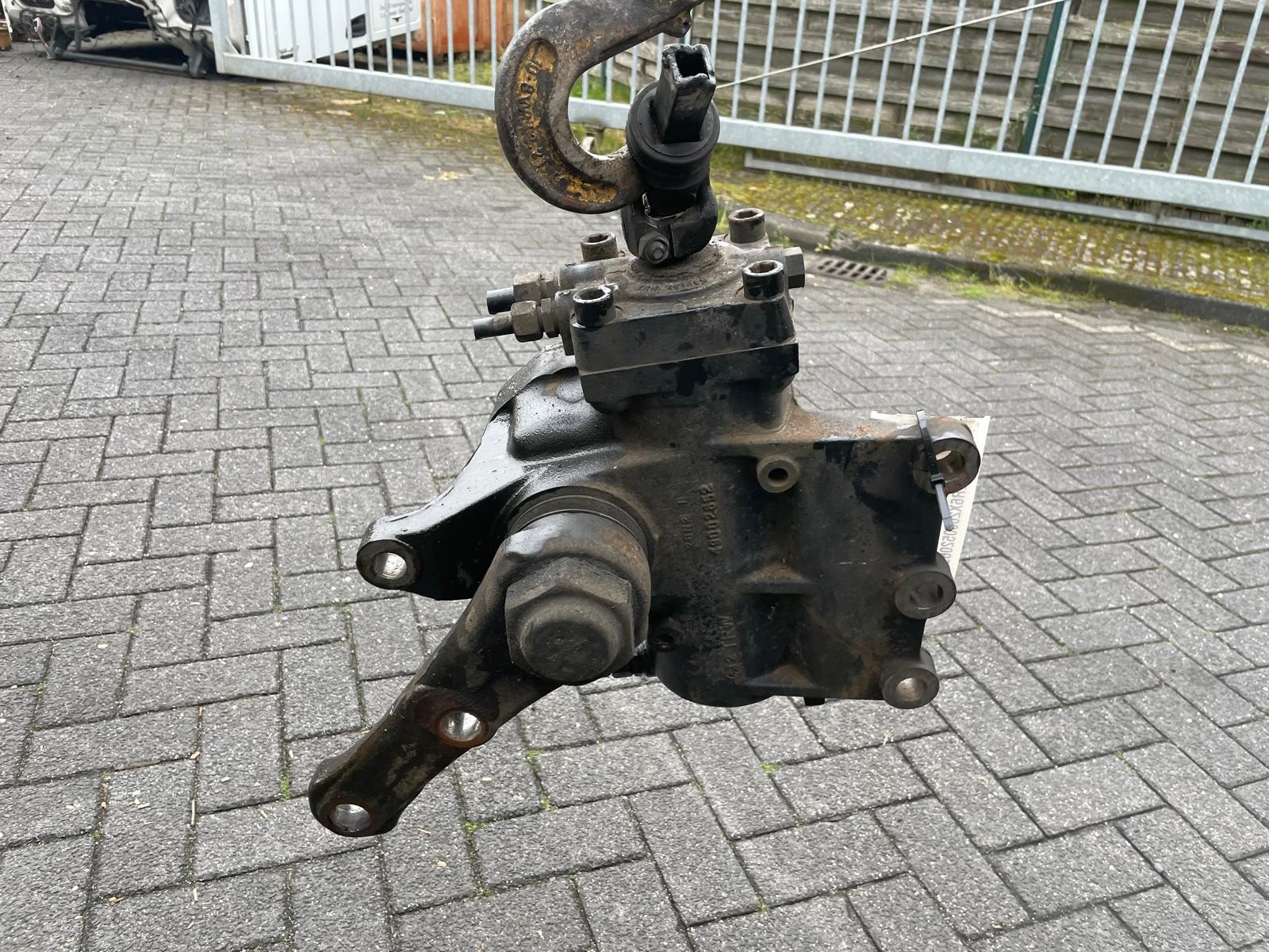 25689-1